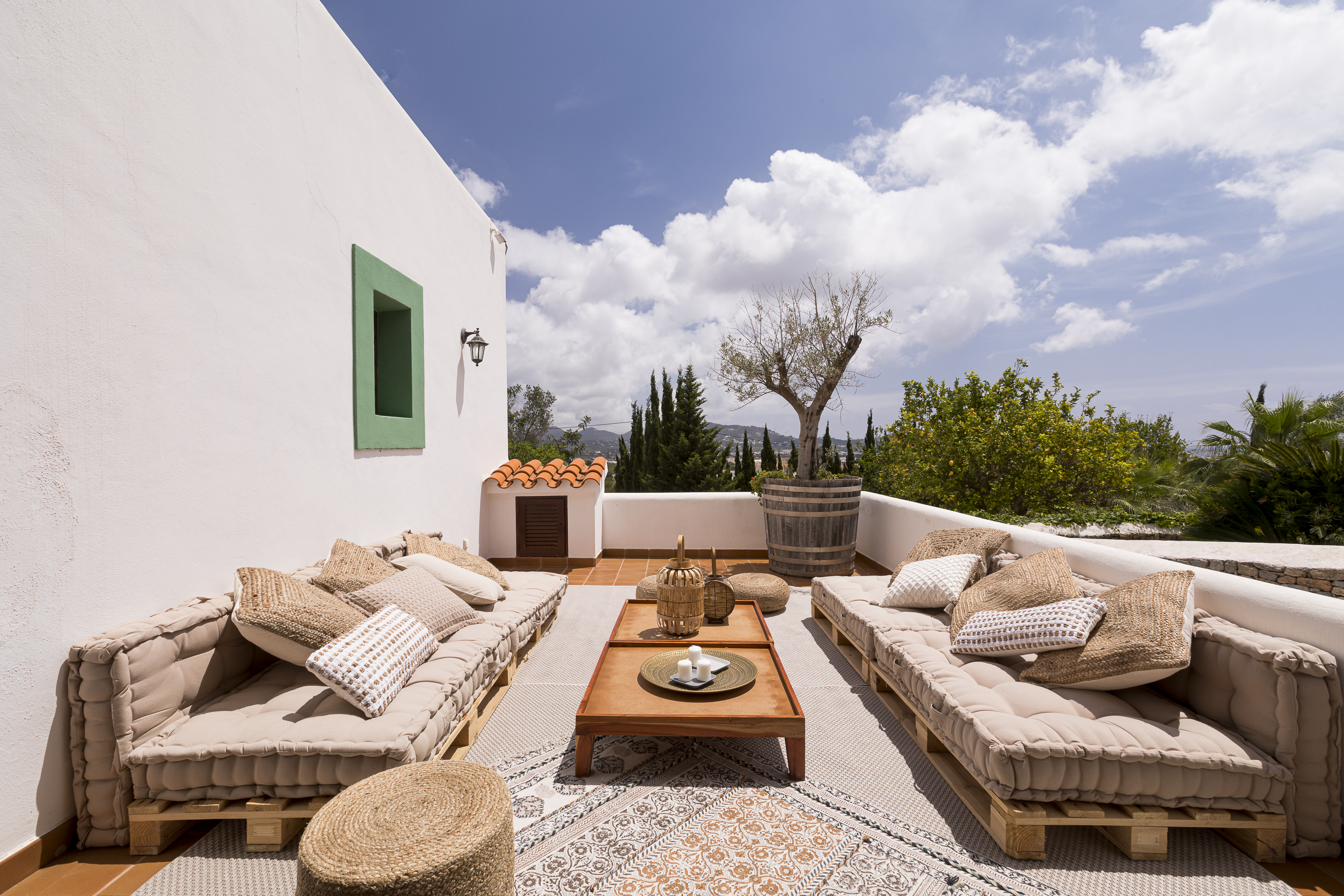 Resa estates rental in jesus 2022 finca private pool in Ibiza house lounge.jpg